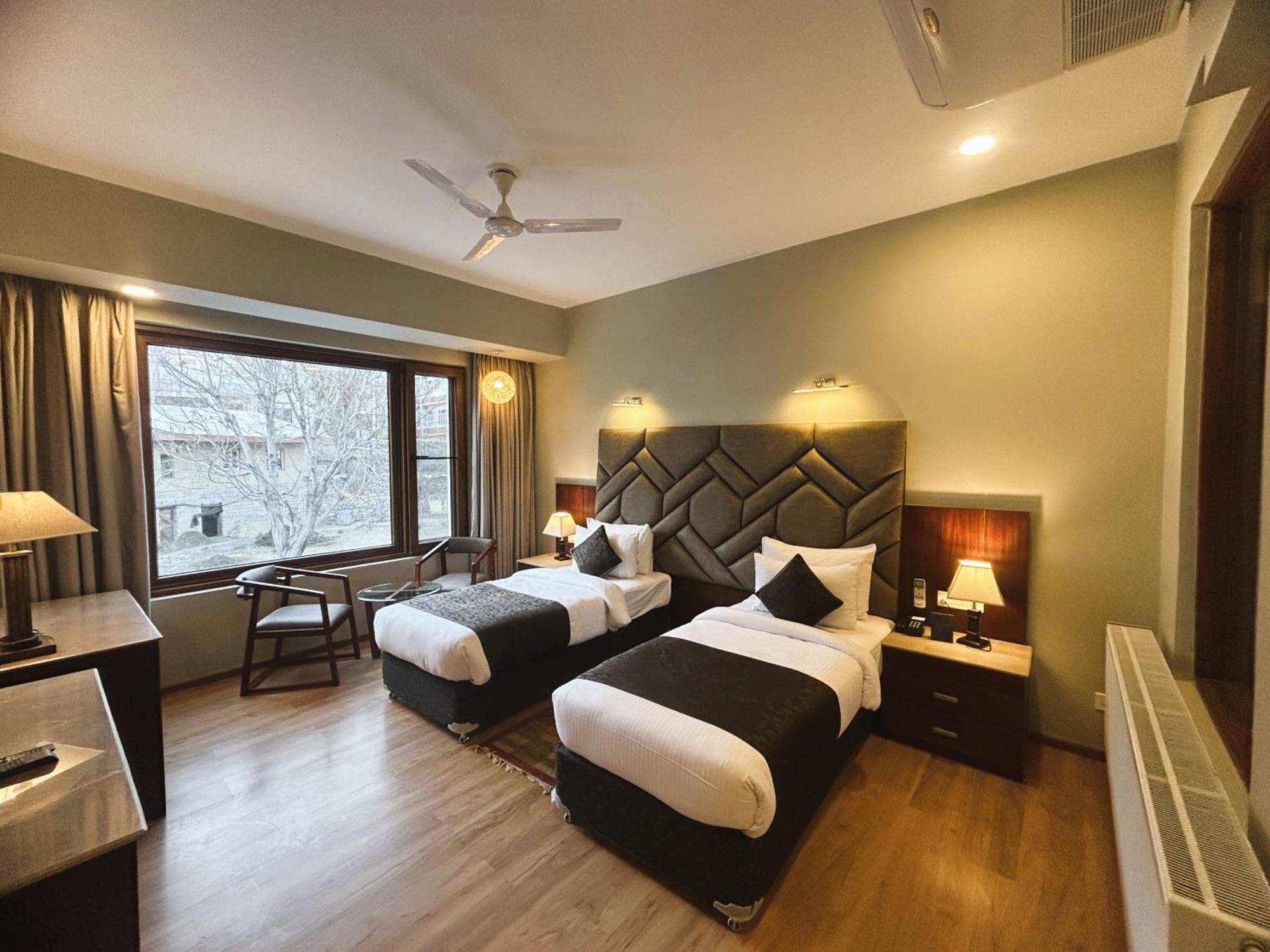 Hotel The קרגיל מראה חיצוני תמונה